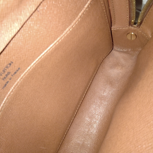 Louis Vuitton Brown Monogram Clutch - Picture 8 of 12